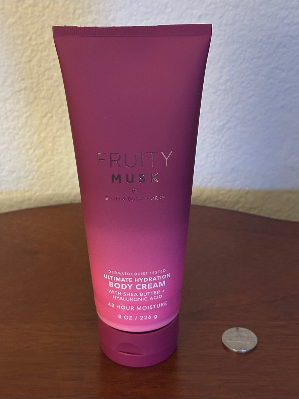 Bath & Body Works Fruity Musk Body Cream - Magenta/Pink